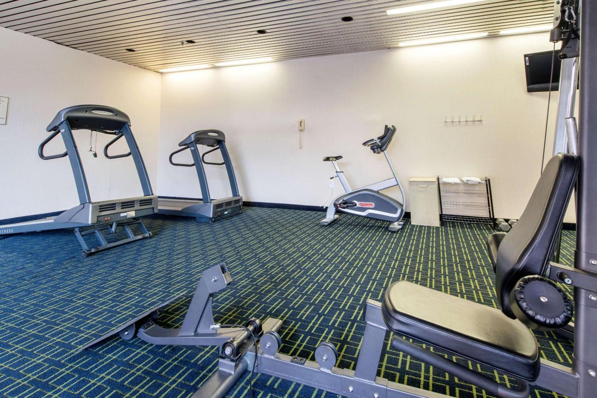 Hotel Quality & - Civic Center Charleston